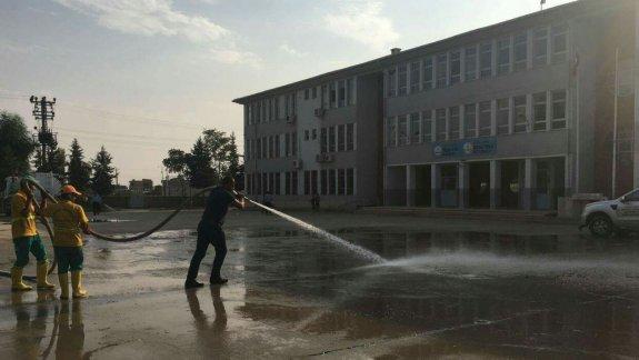 Nusaybin Belediyesinden okullarda temizlik çalışmaları