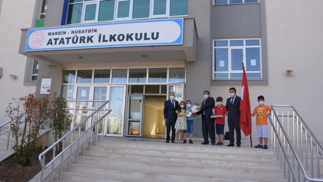 İlçe Milli Eğitim Müdürümüz Sayın Ümit ÇETİN, Atatürk İlkokulu'ndaki Bayrak Törenine Katıldı