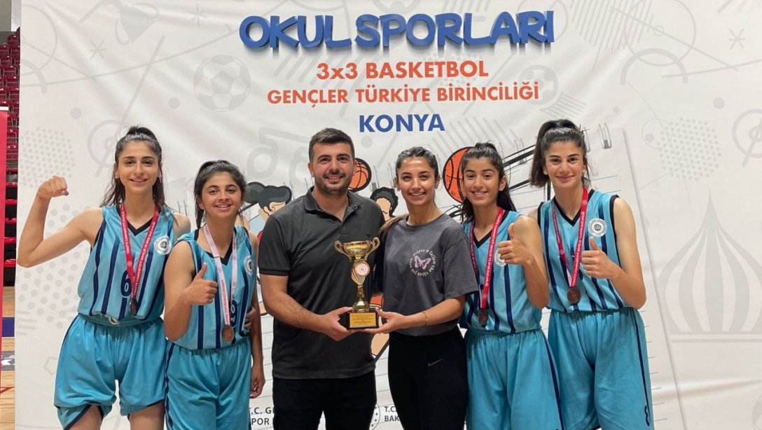 Nusaybin Gazi Anadolu Lisesi Öğrencilerimiz,  3 * 3 Kız Basketbol Türkiye Finallerinde Türkiye 4'üncüsü